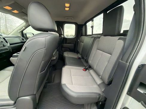 Used 2017 Nissan Titan S AWD/4WD image 20