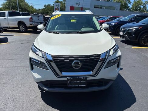 Certified 2021 Nissan Rogue SV w/ Premium Package AWD/4WD image 2