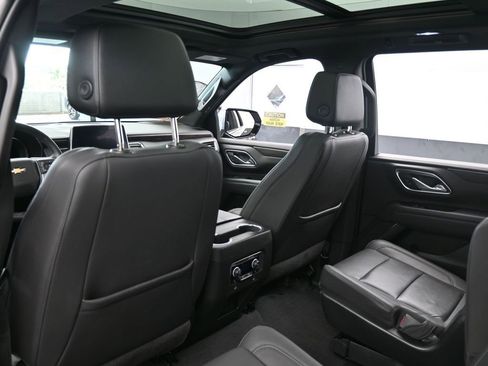 Used 2022 Chevrolet Tahoe LT w/ LT Signature Plus Package image 33