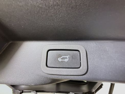 Used 2019 Land Rover Range Rover Sport HSE image 41