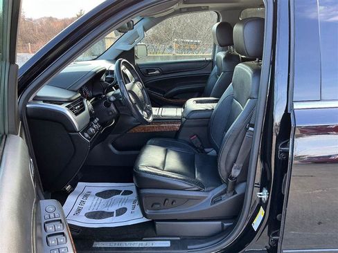 Used 2015 Chevrolet Suburban LTZ image 28