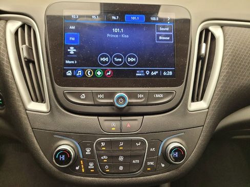 Used 2024 Chevrolet Malibu LT image 25