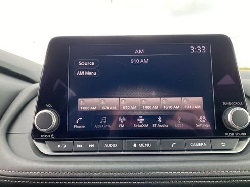 Used 2025 Nissan Rogue SV AWD/4WD image 24