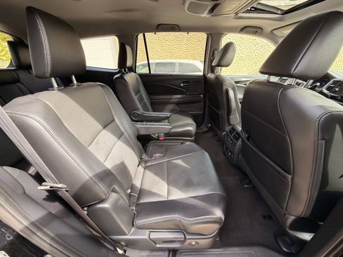Used 2019 Honda Pilot Touring image 22