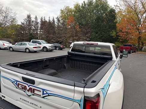 Used 2023 GMC Sierra 3500 Denali image 63