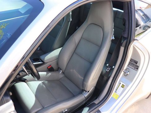 Used 2013 Porsche 911 GT3 RS image 16