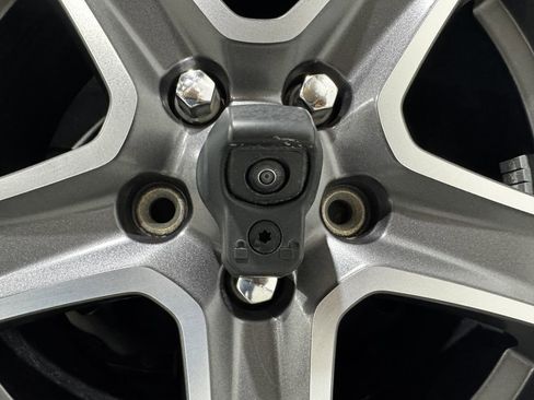 Used 2022 Jeep Wrangler Unlimited Sport S image 26