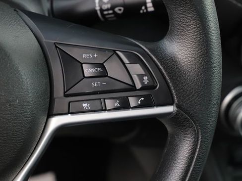 Used 2024 Nissan Sentra SV FWD image 23