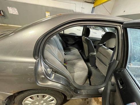 Used 2004 Honda Civic LX image 25