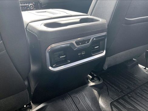 Used 2022 GMC Sierra 1500 SLT w/ SLT Premium Plus Package AWD/4WD image 34