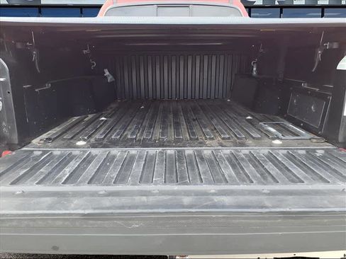 Used 2022 Toyota Tacoma SR image 4