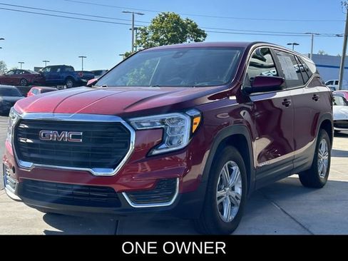 Used 2024 GMC Terrain SLE AWD/4WD image 3