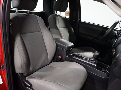 Used 2018 Toyota Tacoma SR RWD image 23
