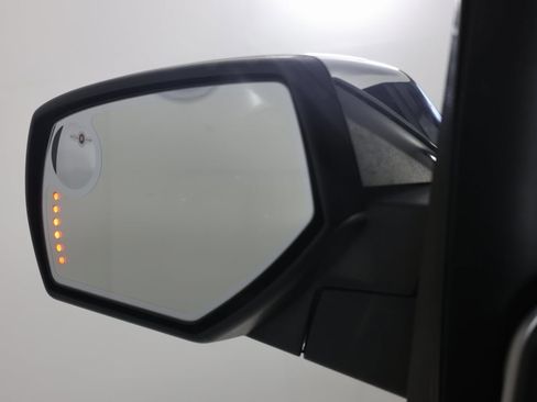 Used 2018 GMC Sierra 1500 SLT w/ SLT Premium Package image 18