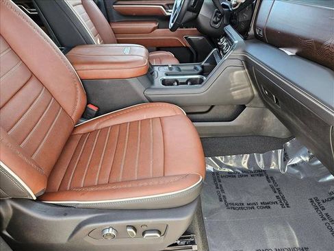 Used 2024 GMC Sierra 3500 Denali Ultimate image 19