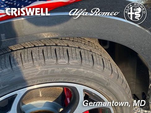 New 2024 Alfa Romeo Tonale Veloce image 14