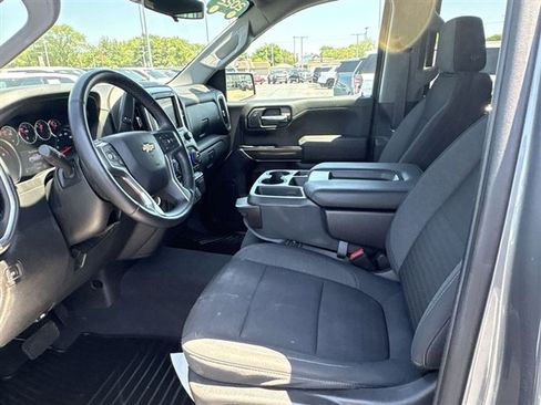 Certified 2022 Chevrolet Silverado 1500 LT AWD/4WD image 18