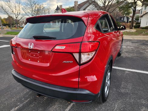 Used 2018 Honda HR-V LX image 7