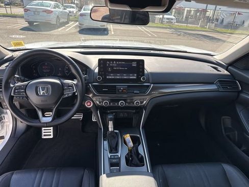 Used 2022 Honda Accord Sport Special Edition image 15