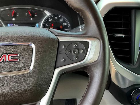 Used 2017 GMC Acadia SLT image 23