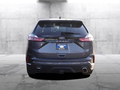 Certified 2022 Ford Edge ST image 6