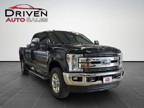 Used 2018 Ford F350 Lariat w/ Chrome Package AWD/4WD image 8