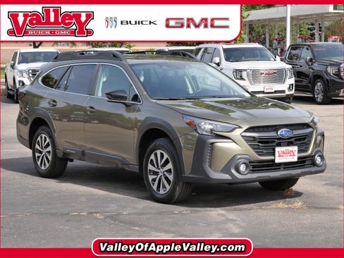 Used 2024 Subaru Outback Premium image 1