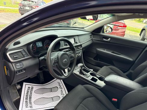 Used 2017 Kia Optima LX FWD image 11