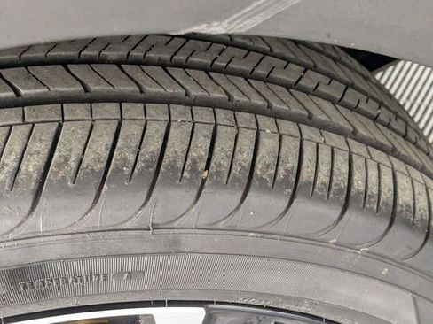 Used 2025 MAZDA CX-50 AWD 2.5 S w/ Premium Plus Pkg image 9