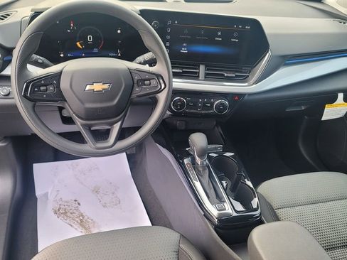 Used 2026 Chevrolet Trax LT image 24