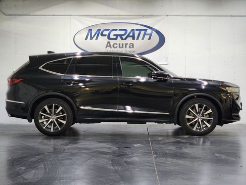 Used 2025 Acura MDX SH-AWD w/ Technology Package image 3