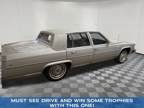 Used 1988 Cadillac Brougham RWD image 10