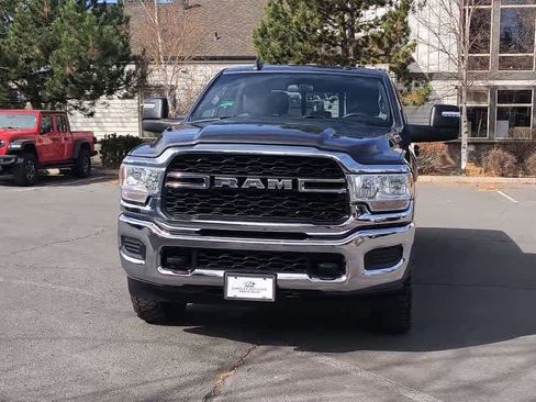 Used 2024 RAM 2500 Tradesman w/ Chrome Appearance Group AWD/4WD image 4