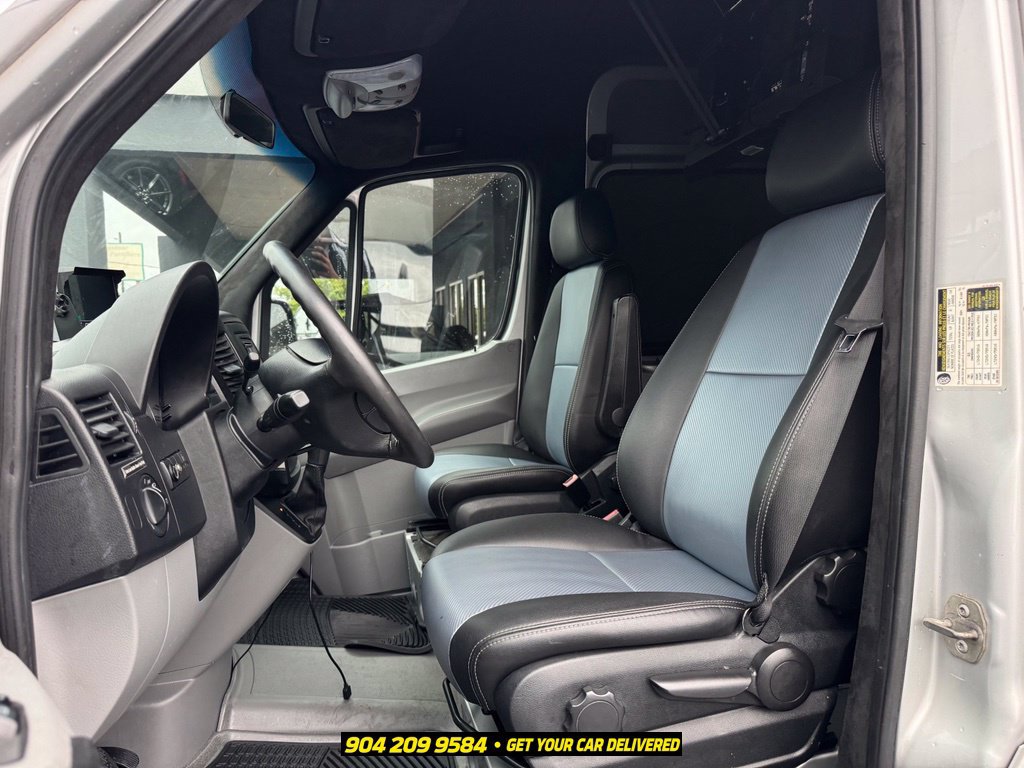 Used 2011 Mercedes-Benz Sprinter 2500 image 17