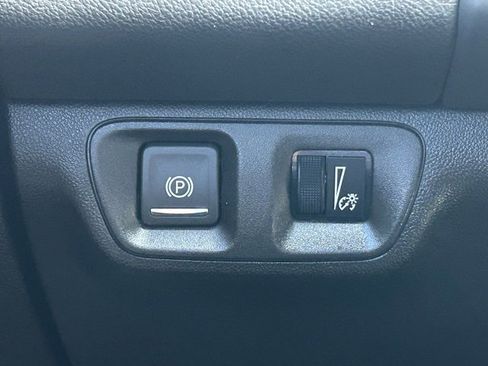 Certified 2023 GMC Acadia SLE w/ Driver Convenience Package image 21