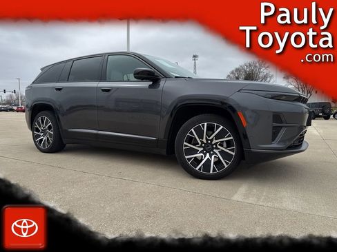 Used 2025 Jeep Wagoneer S Limited AWD/4WD image 1