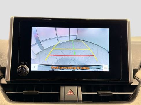 Used 2023 Toyota RAV4 XLE AWD/4WD image 12