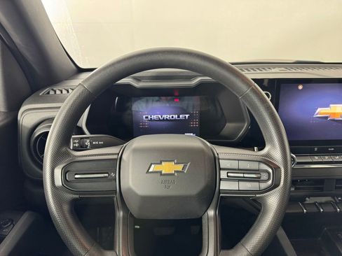 Used 2023 Chevrolet Colorado W/T RWD image 13