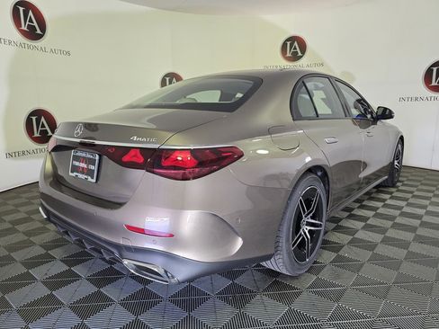 New 2026 Mercedes-Benz E 450 4MATIC Sedan image 4