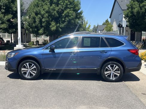 Used 2019 Subaru Outback 3.6R Limited w/ Protection Package #1 AWD/4WD image 3