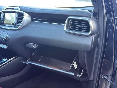 Used 2016 Kia Sorento SX FWD image 37