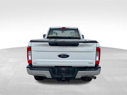 Used 2017 Ford F250 XL w/ XL Value Package image 5