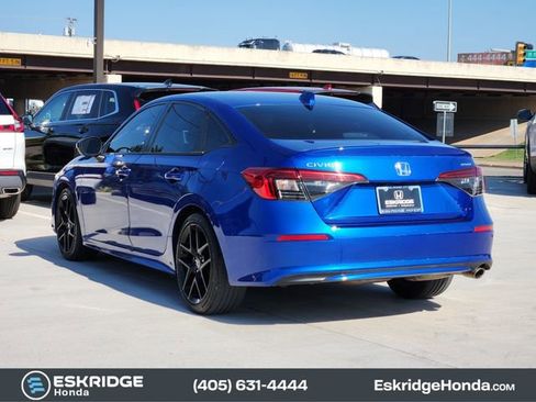 Used 2023 Honda Civic Sport image 5