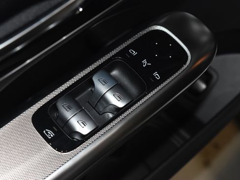 New 2026 Mercedes-Benz GLC 300 4MATIC image 5