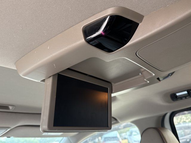 Used 2023 Honda Odyssey Elite image 4