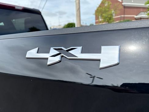 Certified 2026 GMC Sierra 1500 SLT AWD/4WD image 12