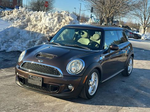 Used 2011 MINI Cooper S image 2