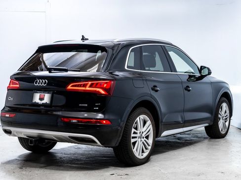 Used 2019 Audi Q5 2.0T Premium Plus w/ Premium Plus Package AWD/4WD image 7