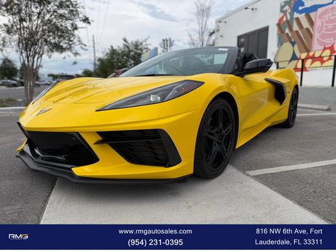 Used 2022 Chevrolet Corvette Stingray Preferred Conv w/ Battery Protection Package RWD image 1