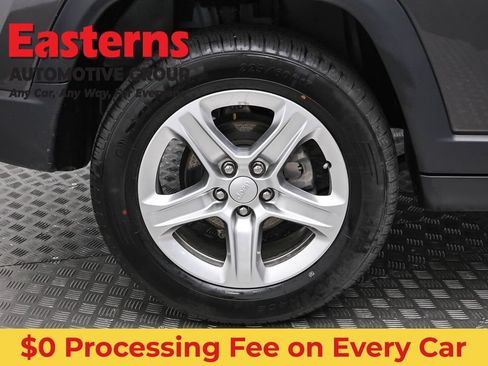 Used 2024 Jeep Compass Latitude AWD/4WD image 26